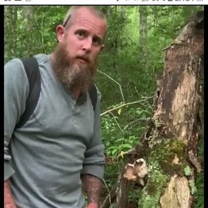 Meet your Posher, Derek